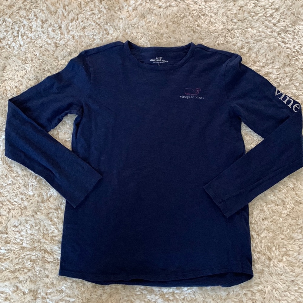 Vineyard Vines long sleeve girls large navy t-shirt